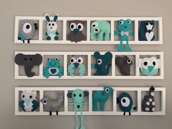 decoration mur chambre enfant cadre animaux multicolores personnalise