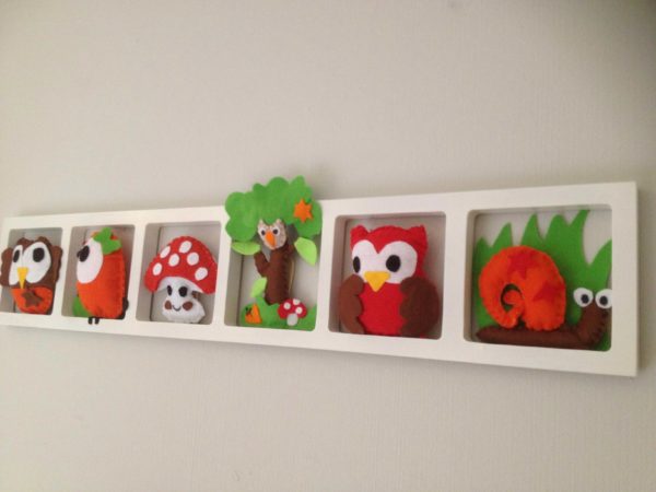 cadre mural chambre bebe figurines brun orange vert theme foret